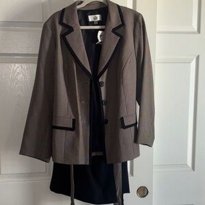 2PC Women's Black and Brown Blazer Squirt suit